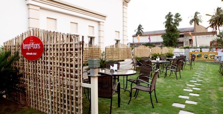 Rājahmundry Hotel Shelton מראה חיצוני תמונה