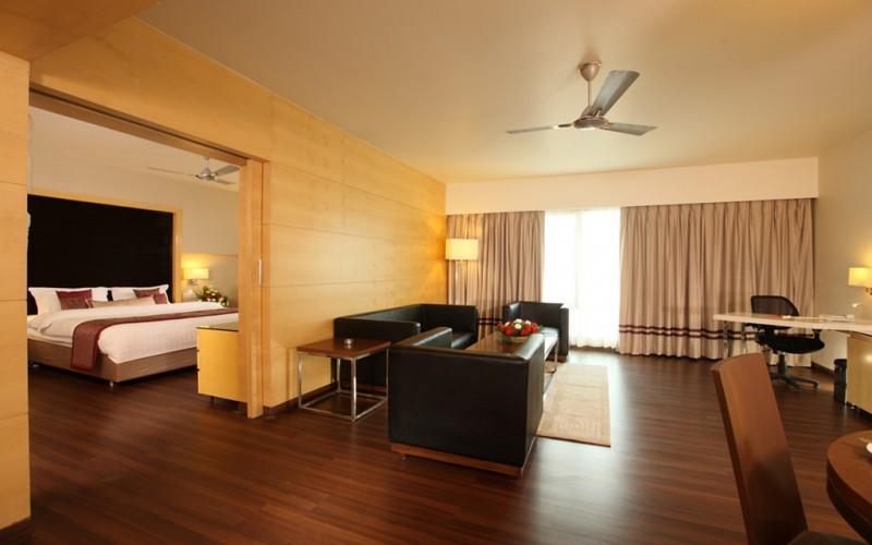 Rājahmundry Hotel Shelton מראה חיצוני תמונה